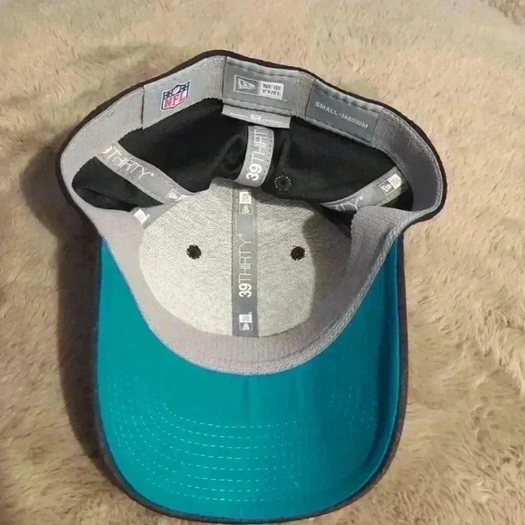 Vintage New Era Jacksonville Jaguars hat, black, small-medium - Picture 5 of 6